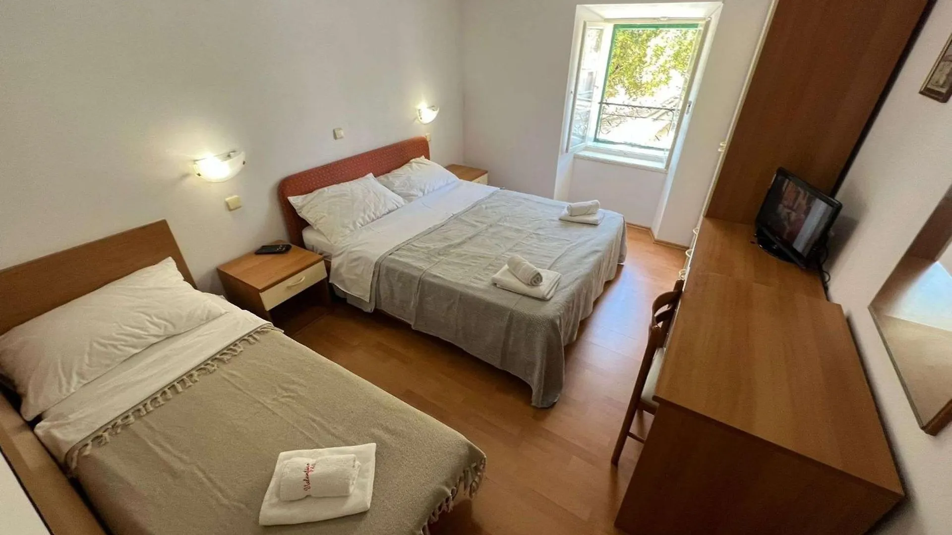 Apartments With A Parking Space Pag - 22601 Pag Town